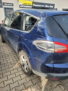 Ford S Max  rok 2013 - 2.0 Nafta 120 kw Automat - 13