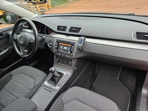 VW Passat 2.0 TDI 103kW,4x4,Xenon,Serviska,Tažné,Manuál. - 13