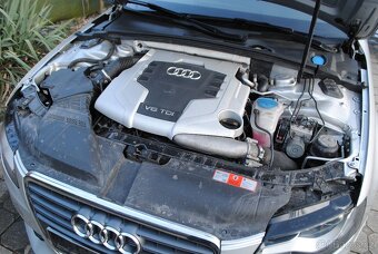 Audi A4 2.7TDi V6 140kW - LED - XENONY - automatická převodo - 13