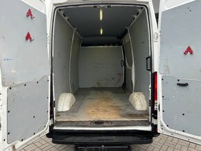 Iveco Daily 2,3 107kW L1H2 ALU KLIMA TAŽNÉ - 13