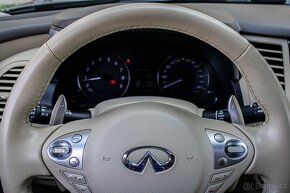 Infiniti QX70 S-Premium - 13