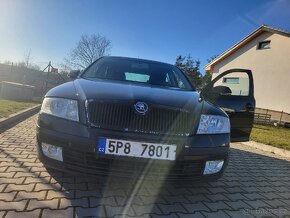 ŠKODA OCTAVIA Benzín - 13