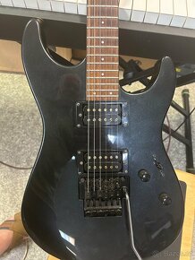 Dve krasne el. kytary Fender Squier a Ibanez - 13