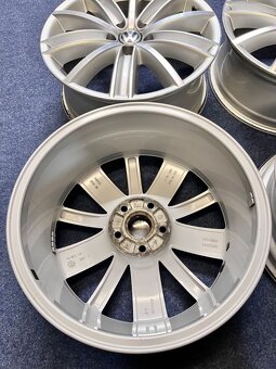 5x112 R18 NEW YORK originál alu Tiguan - 13