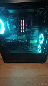 PC ryzen 5,16gbram, win 10 home, Radeon 570 8 gb ram, 256 gb - 13