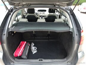 Citroën C4 Picasso1.6 HDI r.v.2014 2.Maj.serv.kníž.ČR - 13