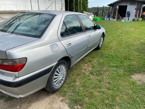 Peugeot 407 - 13