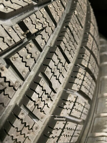 Hankook Winter Icept EVO2 SUV 235/65 R17 108V 2Ks NOVÉ - 13