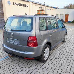 Volkswagen Touran II 1.4 Tsi 103 KW r.2009 7-MÍST 146 tkm - 13