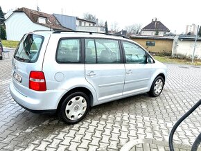 VOLKSWAGEN TOURAN 2.0 TDI.103.KW - AUTOMAT - PĚKNÝ STAV. - 13