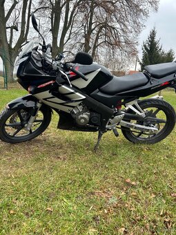 Honda CBR125r - 13