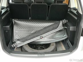 VW TOURAN 2,0TDI 85KW DSG+F1 FULLLED NAVI ACC FRONT MASAGE - 13