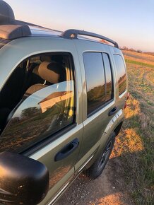 Jeep KJ Renegade - 13