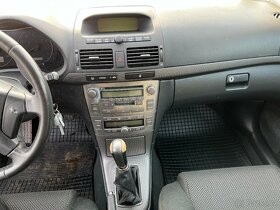 Toyota Avensis 1.8 VVTI - 13