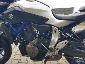 Prodám Yamaha MT-07 RACING BLUE , r. v. 2015,ČR, 14362km - 13