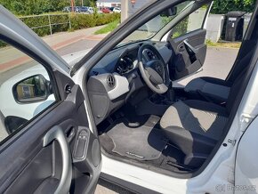 DACIA DUSTER 1.6i 77KW, ROK 2014, PO SERVISU,ZIMNÍ PNEU - 13