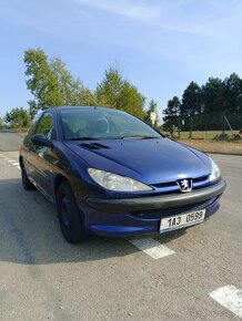 Peugeot 206 1.1i 44kW najeto jen 62tis.km nové v ČR - 13