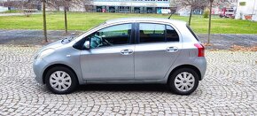 Prodám Toyota Yaris 1.3 VVTI automat - 13