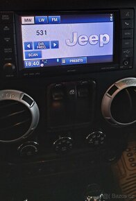 Jeep Wrangler Sahara 3.6 V6 2014 136000 km - 13