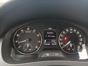 Škoda Rapid Sport 1.2 TSI 77kw 2014 dovoz D - 13