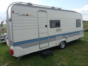 Prodám karavan HOBBY EXCELLENT 500 KMFE, patrové postele,  p - 13