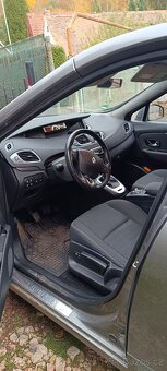 Renault Grand Scenic - 13