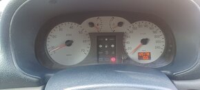 Renault Clio II 1.2 / 16v - 13