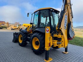 JCb 4CX - 13