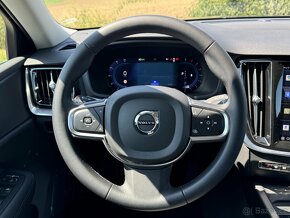 Volvo V60 B4 Benzín Core Kamera Záruka - 13