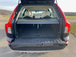 Volvo XC90 2.4 D5 136kW 4x4+klima+Automat - 13