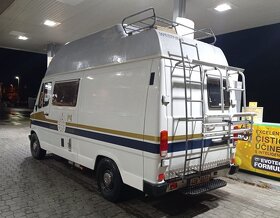 Mercedes T1 207D James Cook Westfalia - 13