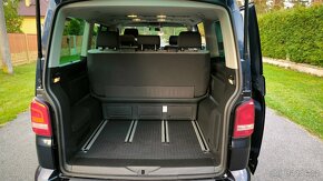 VW T5 Multivan 2.0TDI - 13