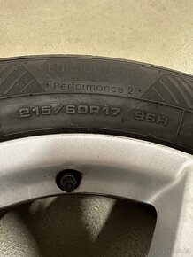 Goodyear EfficientGrip Performance 2   -  215 / 60 R17   96H - 13