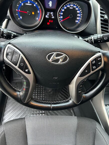 Hyundai i30 1,6 CRDi 81kw 69000km 2015 - 13