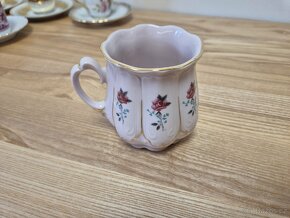 Broušené sklo, růžový porcelán a další - 13