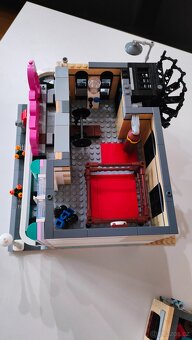 Lego 10260 - Downtown Diner - 13