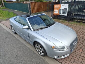 AUDI A4 Cabrio 3.2 FSI benzin 2008 125900km stříbrna - 13