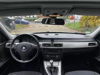 BMW Řada 3 E90 320i 110kW Sedan Aut. klima Šíbr 6st. Manuál - 13