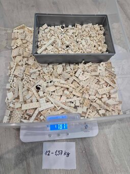 LEGO MIX 33kg + 10320 + 21322 (2x) - 13