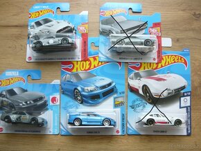 AUTÍČKA HOT WHEELS - 13