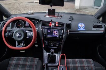 Volkswagen Golf 2.0 TSI - GTI - 13