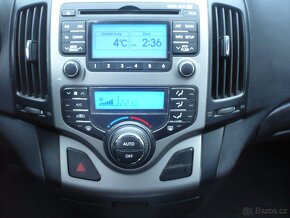 Hyundai  i30 1.6 16 V - 13