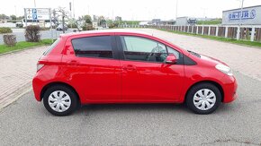 Toyota Yaris 1.0 i  rv 10/2013  koupeno v ČR servisní kniha - 13