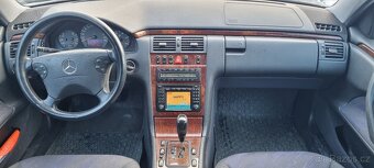 Mecedes Benz E 320 Automat 3.2CDi 2001 5/7místné - 13