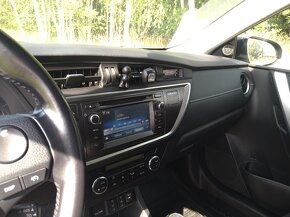 Toyota Auris 2,0 Diesel - 13