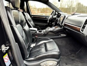 PORSCHE CAYENNE TURBO 4,8i 368KW BLACK EDITION,TOP - 13