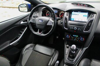 Ford Focus Kombi 2.0 EcoBoost ST X - 13