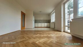 Dům na prodej 8+1, 354m2, 3x balkon, terasa a zahrada 200m2. - 13