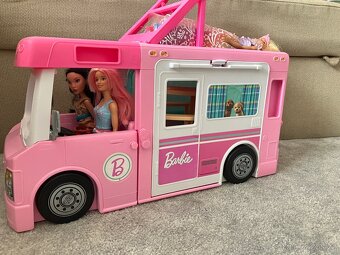 Barbie karavan + barbie - 13