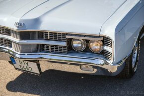 Ford Galaxie LTD - 13